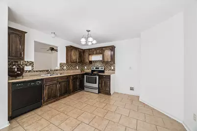 4010 Cary Creek Drive, Baytown, TX 77521 - Photo 8