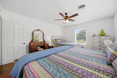 407 W Alamo Street, Brenham, TX 77833 - Photo 26