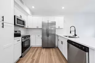 785 Fortune St, Houston, TX 77088 - Photo 8
