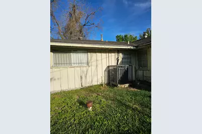 7329 Gleason Road, Houston, TX 77016 - Photo 2