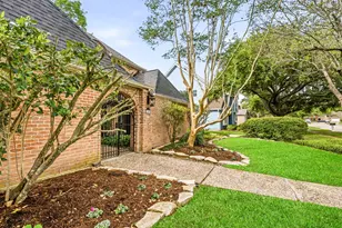 11619 Cherryknoll Dr, Houston, TX 77077 - Photo 2