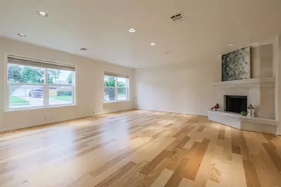 10328 Shadow Oaks Drive, Houston, TX 77043 - Photo 6