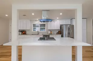 10328 Shadow Oaks Dr, Houston, TX 77043 - Photo 12