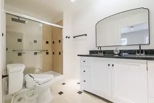 10328 Shadow Oaks Dr, Houston, TX 77043 - Photo 26