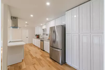 10328 Shadow Oaks Drive, Houston, TX 77043 - Photo 14