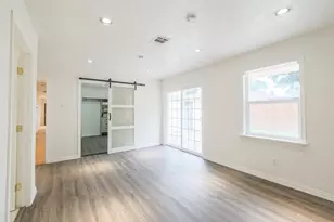 10328 Shadow Oaks Dr, Houston, TX 77043 - Photo 24
