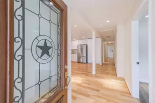 10328 Shadow Oaks Dr, Houston, TX 77043 - Photo 2