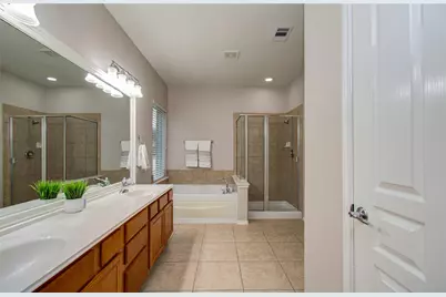 13815 Lake Livingston Drive, Houston, TX 77044 - Photo 28