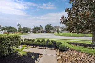 13815 Lake Livingston Dr, Houston, TX 77044 - Photo 4