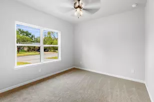 2121 Manning, Bryan, TX 77803 - Photo 18