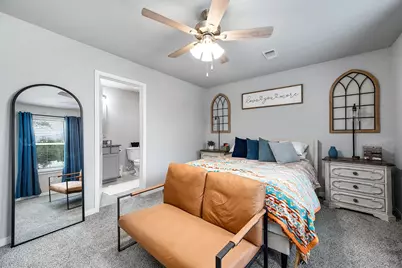 2015 Avenue H, Danbury, TX 77534 - Photo 18