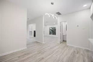 2668 Bering Dr, Houston, TX 77057 - Photo 14