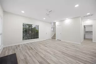 2668 Bering Dr, Houston, TX 77057 - Photo 8