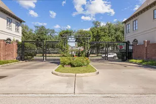 6310 Hermann Lake Dr, Houston, TX 77021 - Photo 8