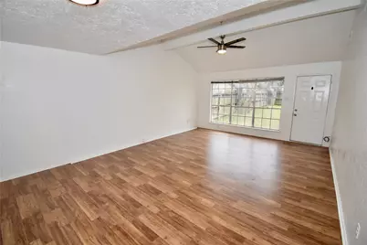 19539 Lazy Valley Drive, Katy, TX 77449 - Photo 4