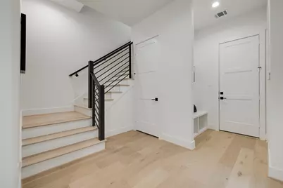 1636 Castle Court, Houston, TX 77006 - Photo 24