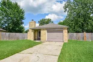 8607 Crystal Cove Cir, Houston, TX 77044 - Photo 2