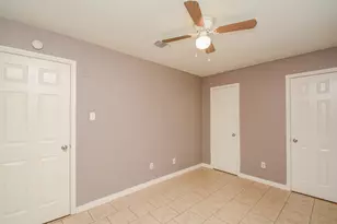 8607 Crystal Cove Cir, Houston, TX 77044 - Photo 16