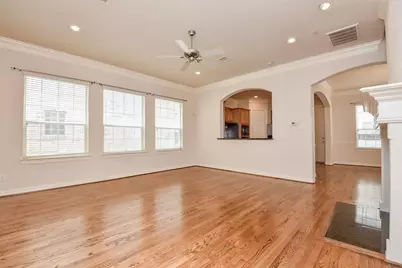 3206 Holly Crossing Drive, Houston, TX 77042 - Photo 6