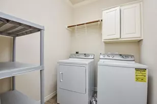 3206 Holly Crossing Dr, Houston, TX 77042 - Photo 30