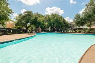 869 Wax Myrtle Ln, Houston, TX 77079 - Photo 4
