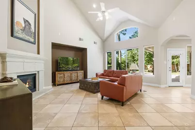 59 E Green Pastures Circle, The Woodlands, TX 77382 - Photo 12