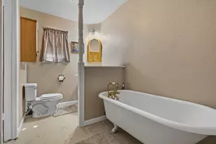 125 Co Rd 4010, Dayton, TX 77535 - Photo 16