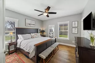 216 W 30th St, Houston, TX 77018 - Photo 12