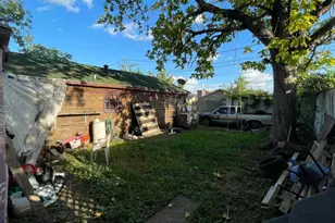7509 Meadowview Dr, Houston, TX 77037 - Photo 2