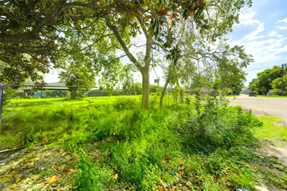 5514 Jensen Drive, Houston, TX 77026 - Photo 10