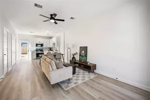 7221 Sandra St, Houston, TX 77028 - Photo 8