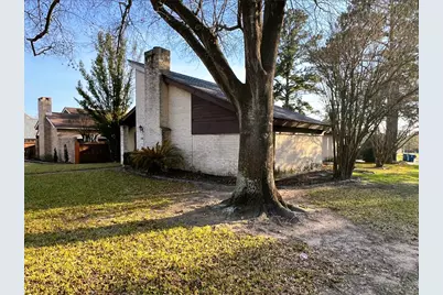 102 Briar Ridge Drive, Bellville, TX 77418 - Photo 2