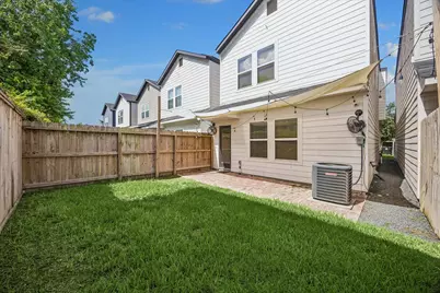 5710 Elysian Street, Houston, TX 77009 - Photo 18