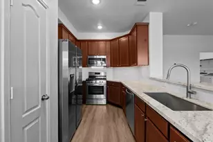 17114 Amarose Dr, Houston, TX 77090 - Photo 2