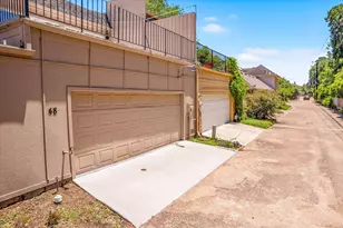 48 Bayou Pointe Dr, Houston, TX 77063 - Photo 38