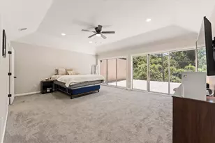 48 Bayou Pointe Dr, Houston, TX 77063 - Photo 24
