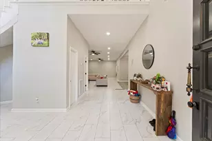 48 Bayou Pointe Dr, Houston, TX 77063 - Photo 8