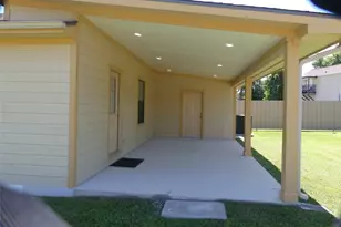 802 Candler Dr, Houston, TX 77037 - Photo 18