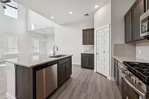 8002 Jim Bowie Ct, Beasley, TX 77417 - Photo 6