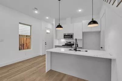 1504 Griffin Street, Houston, TX 77009 - Photo 8