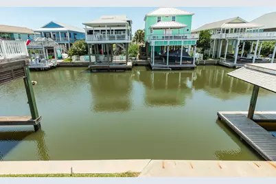 22127 Zapata Drive, Galveston, TX 77554 - Photo 18