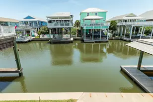 22127 Zapata Dr, Galveston, TX 77554 - Photo 18