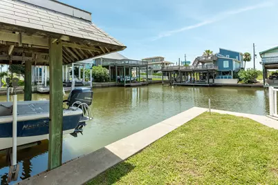 22127 Zapata Drive, Galveston, TX 77554 - Photo 12