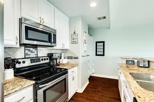 16547 Jolly Roger Rd, Galveston, TX 77554 - Photo 14