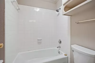 708 Bayou Crest Circle, Dickinson, TX 77539 - Photo 22