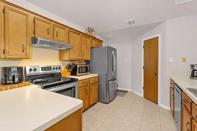 6878 Kingston Cove Lane, Willis, TX 77318 - Photo 14