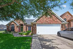 8014 Caribou Ct, Baytown, TX 77523 - Photo 4