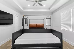 2508 Gray St, Houston, TX 77003 - Photo 18