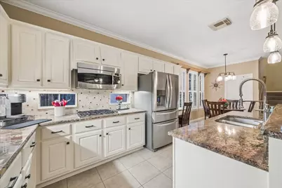3226 Pleasant Cove Court, Houston, TX 77059 - Photo 18