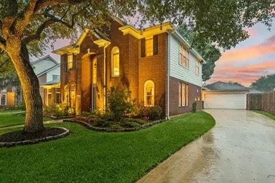 3226 Pleasant Cove Court, Houston, TX 77059 - Photo 2